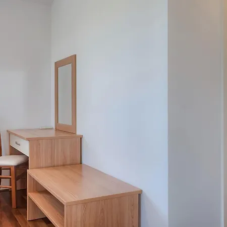 Azura By Interhome فيلة Marčana