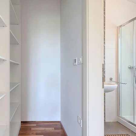 Villa Azura By Interhome