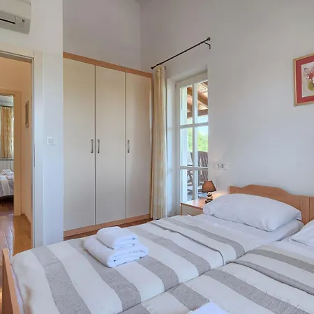 Azura By Interhome * Marčana