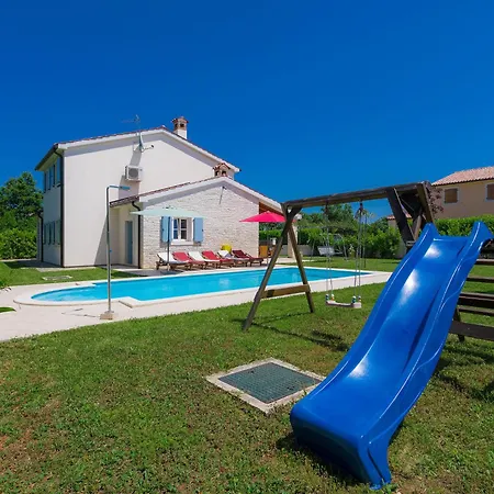 Villa Azura By Interhome Marčana