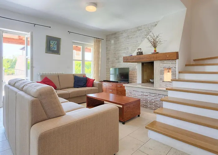 Azura By Interhome Villa Marcana