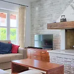 Villa Azura By Interhome