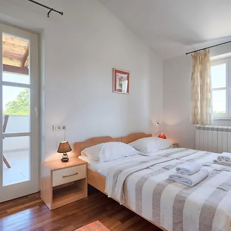 Azura By Interhome Vila