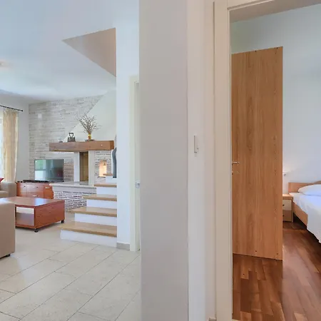 Vila Azura By Interhome Marcana