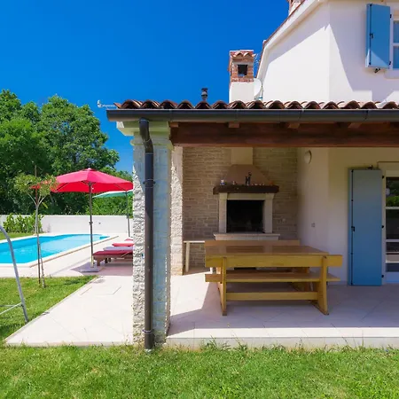 Azura By Interhome *