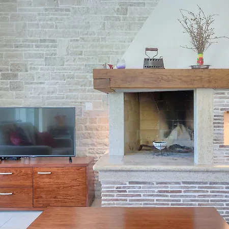 Azura By Interhome *