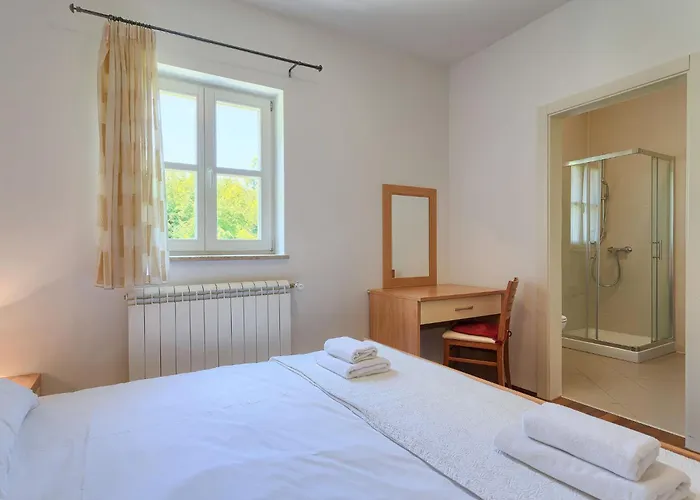 Azura By Interhome Marčana