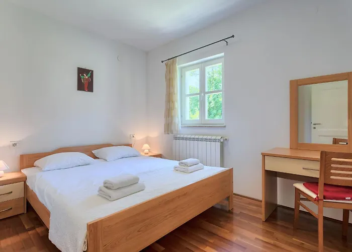 Villa Azura By Interhome *